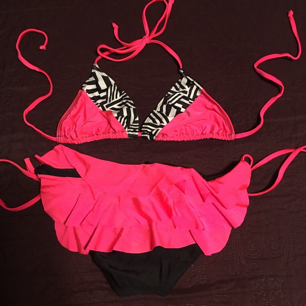 Triangle top bikini - Picture 2 of 4